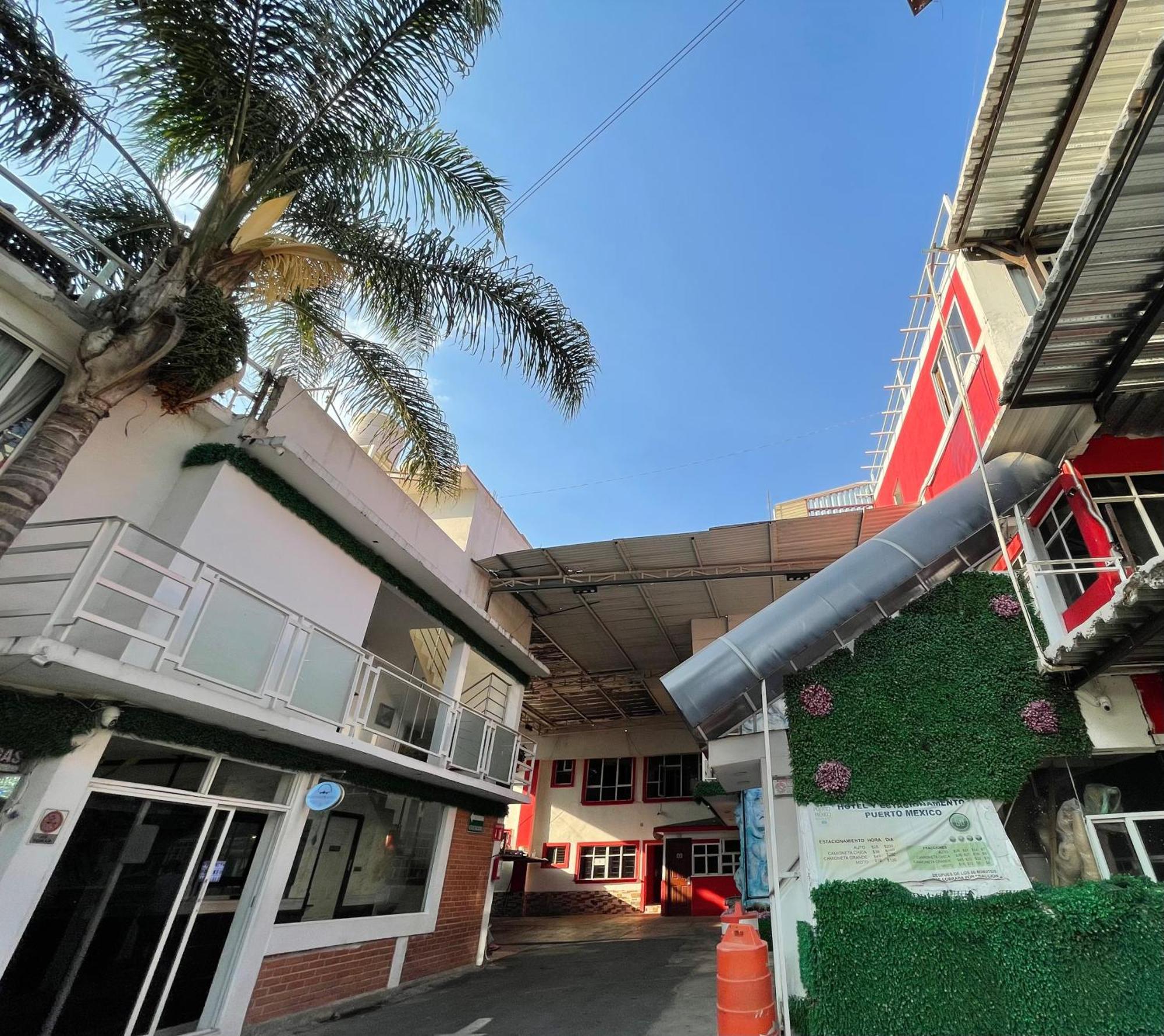 Hotel Puerto Mexico Aeropuerto Galeria & Boutique Exterior photo